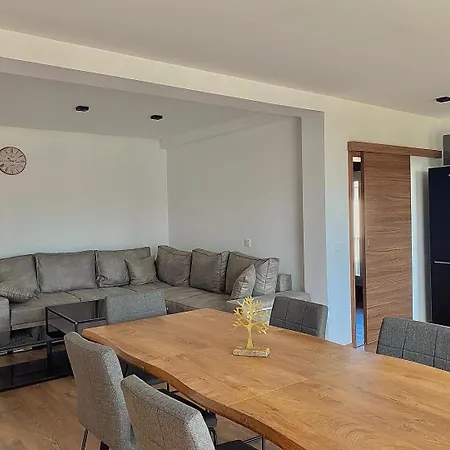 Villa Enigma Complex