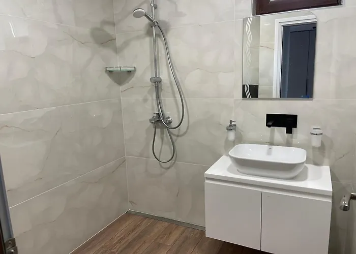 Villa Enigma Complex *